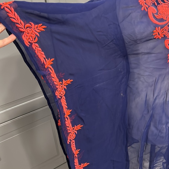 Beach Cover Up Mid-Length Kaftan with coral embroidery - Picture 11 of 16